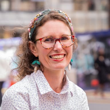 Portrait of Becky Winter.